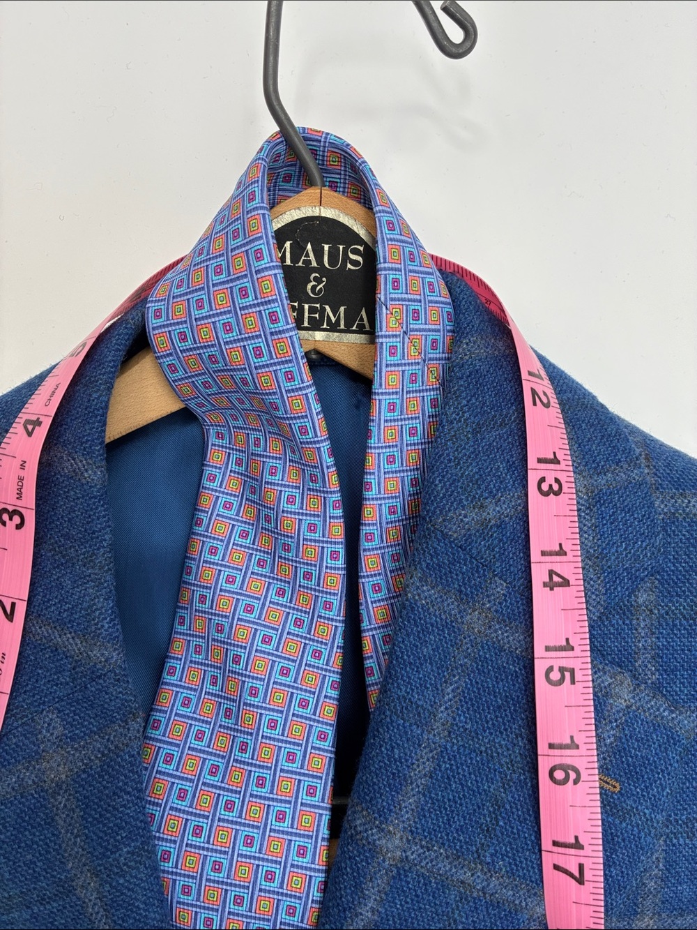 Men's Blue Windowpane Sport Coat - Classic Tailored Blazer - Picture 8 of 9